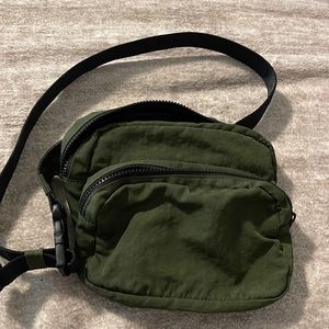 Baggu Fanny Pack in Bay Laurel
